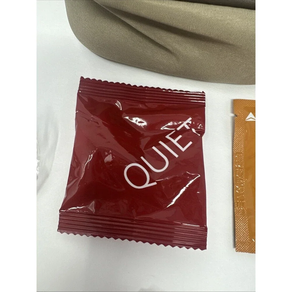 Delta Airlines KORRES Amenity Kit Delta One First Class Toiletry NEW SEALED